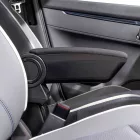 RATI Bracciolo Armster 3 SMART EQ FORFOUR 2017-2024 senza pacchetto Cool&Media [nero,tessuto,12V Cavo]