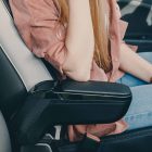 RATI Bracciolo Armster 2 DACIA SANDERO 2017-2020  [nero,pelle vegana,12V Cavo]