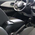 RATI Bracciolo Armster 2 SUZUKI SWIFT 2024- con freno a mano manuale [nero,pelle vegana]