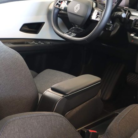 RATI Bracciolo Armster S RENAULT 5 E-TECH 2024-  [nero,pelle vegana]