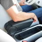 RATI Bracciolo ARMSTER 3  montaggio su sedile PEUGEOT 208 2020- senza poggiagomiti originali [nero,tessuto,usb]