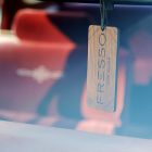 Deodorante per auto in legno FRESSO Dark Delight