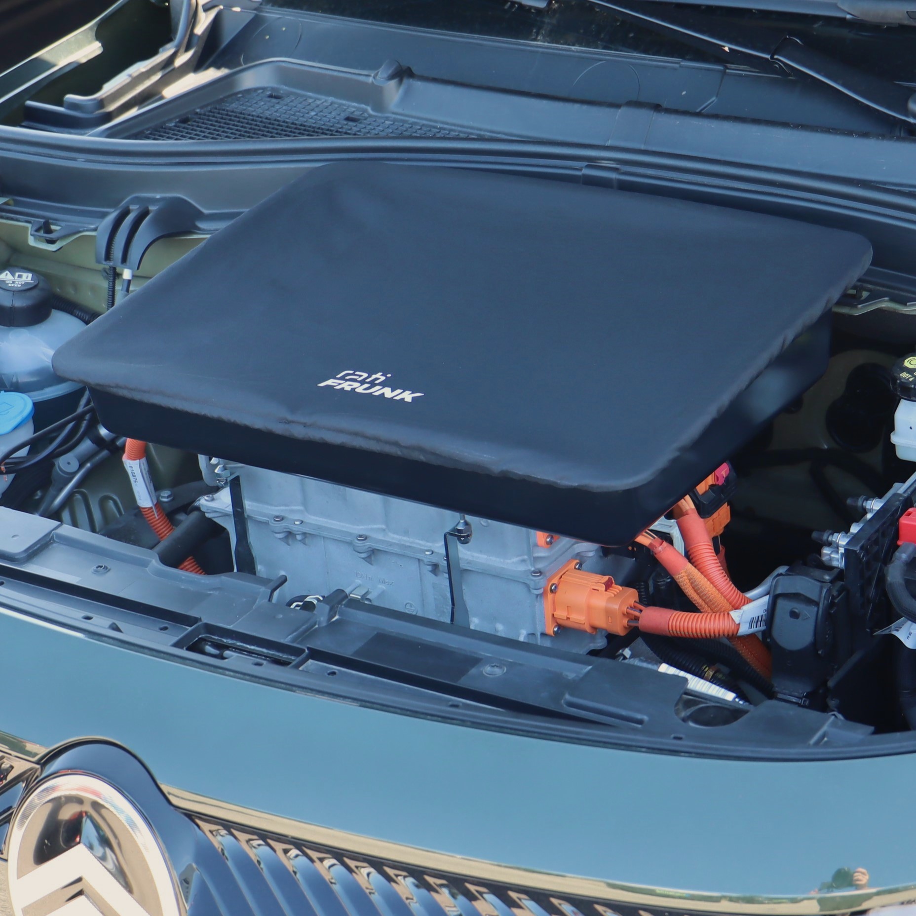 Frunk e bracciolo per Citroën ë-C3 e ë-C3 Aircross